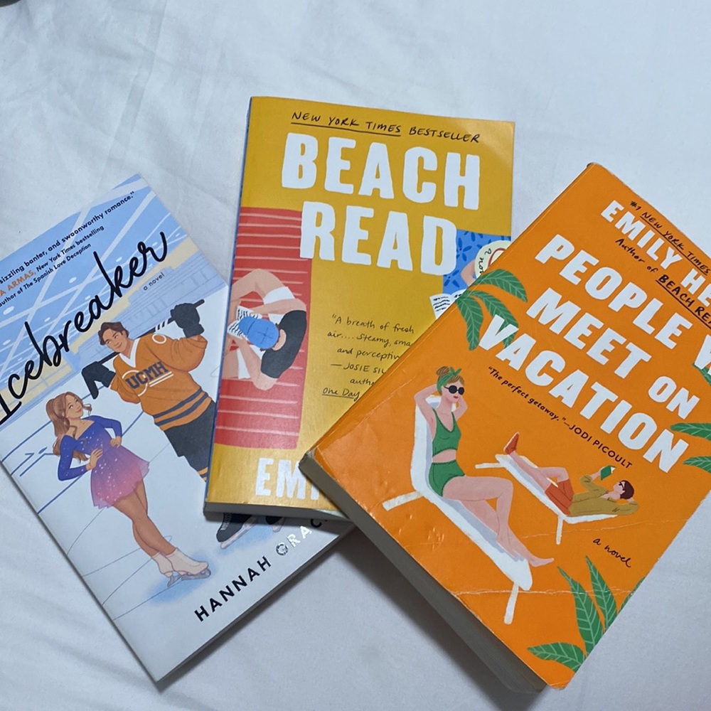 Summer Romance Books! Title:Beach Read, People We Meet On Vacation & Ice Breaker
